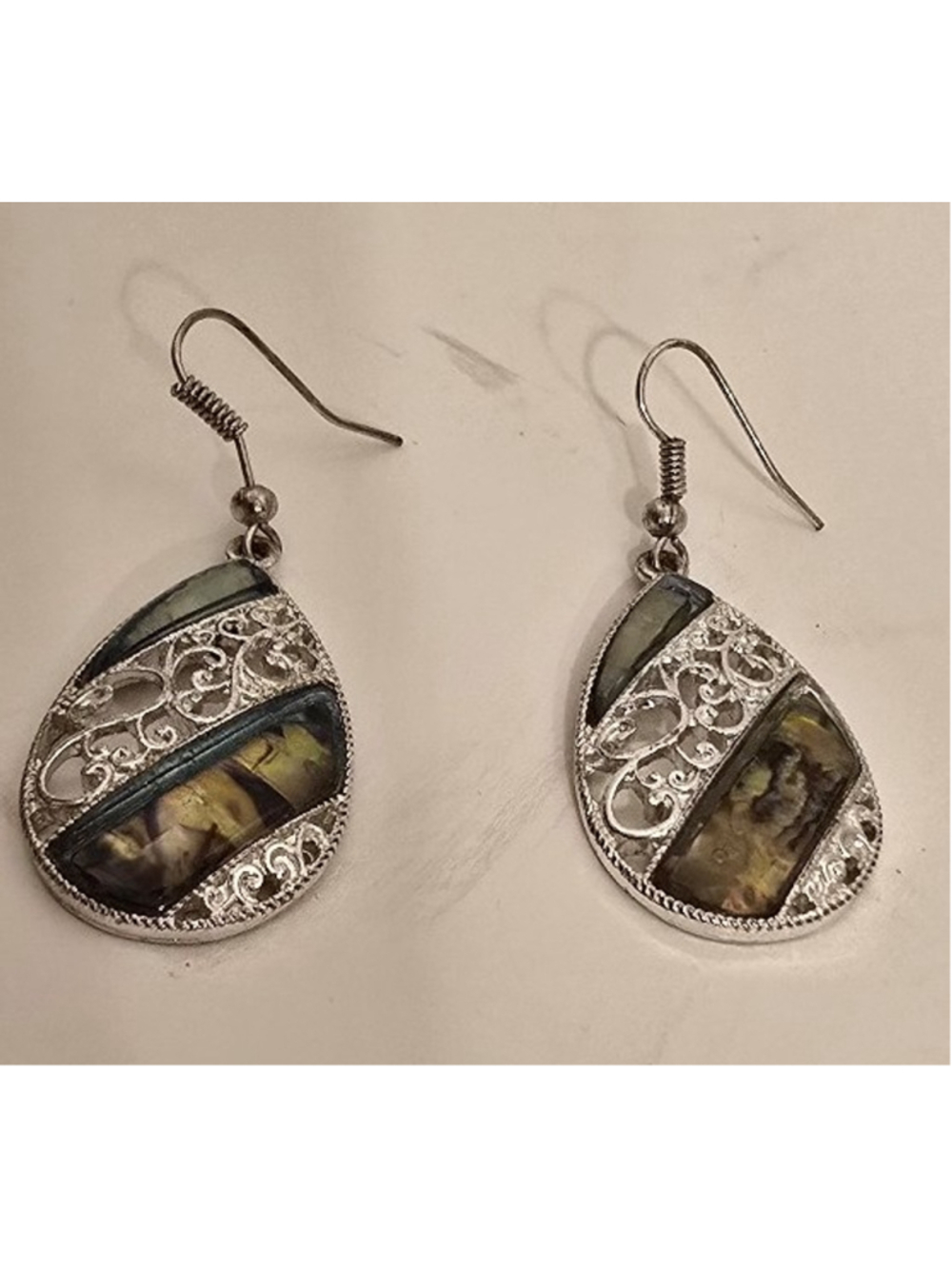 Earrings pearlescent